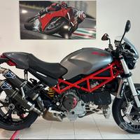 Ducati s4r