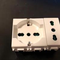 10 Bipresa 14203 + 10 Schuko 14210