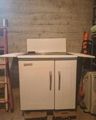 Cucina/stufa economica a legna ARCE – vintage