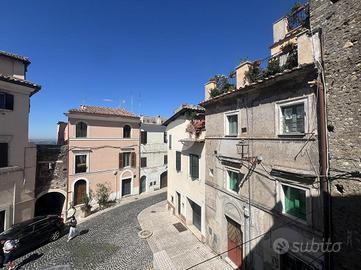 2 LOCALI A TIVOLI
