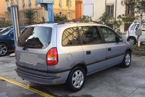Opel Zaphira 2000 turbo Diesel