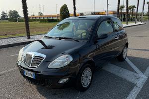 Lancia Ypsilon 1.2 16V Oro