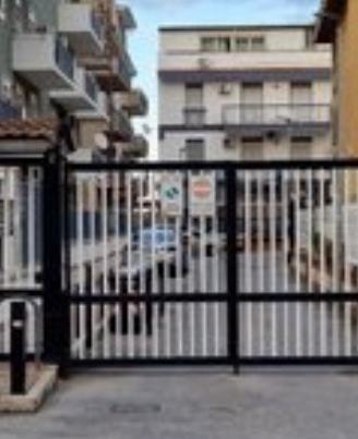 Grande Box garage in condominio a Cardillo