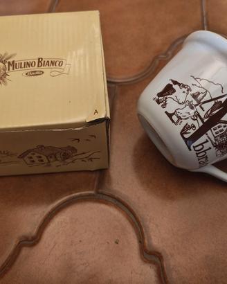 Tazza colazione "Abbracci" Mulino Bianco 2012

