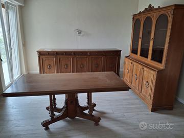 Sala da pranzo completa in stile rustica