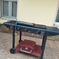 BARBECUE A GAS 3 F. CON PIETRA LAVICA