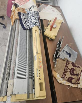 Macchina per maglieriq Empisalknitmaster