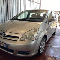 Toyota Corolla Verso 2.2 16V D-4D Sol