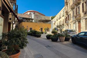 Splendido e unico locale commerciale