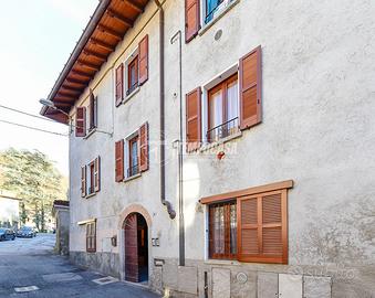 BILOCALE IN BUONE CONDIZIONI CON MANSARDA!