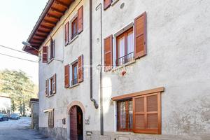 BILOCALE IN BUONE CONDIZIONI CON MANSARDA!