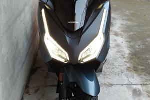 scooter Honda Forza 350