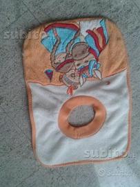 Bavaglino nuovo ideale per l'asilo