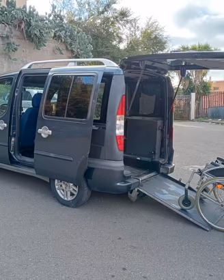 Fiat Doblo Pianale ribassato con rampa disabili in