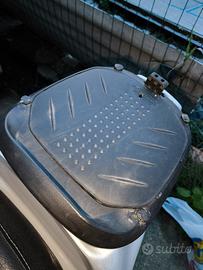 piastra bauletto Kymco 