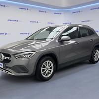 MERCEDES BENZ GLA 200 AUTOMATIC BUSINE