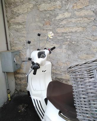 vespa primavera sprint 150