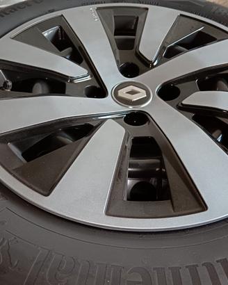 set cerchi e gomme Renault Clio tce 2022