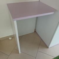 Scrivania angolare per piccoli spazi