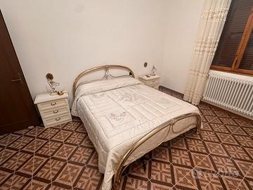 Camera matrimoniale completa