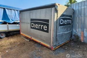 Cassone centinato e telonato