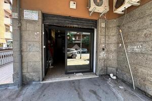 NEGOZIO A ROMA