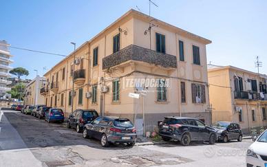 Luminoso trilocale in buone condizioni con cantina