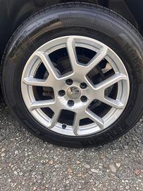 Cerchi da 17+ gomme NUOVE Originali Jeep Renegade