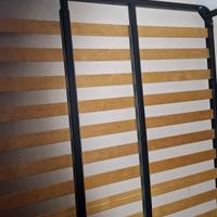 Struttura Letto matrimoniale in metallo e doghe 