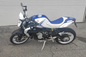 MV Agusta brutale 800 italia