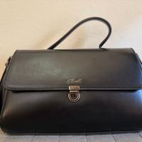 Borsa Axel in pelle nera con tracolla