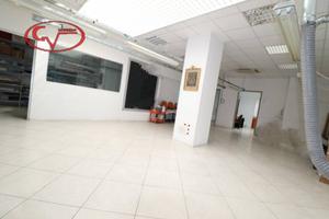 Immobile di 270 m² con 5 locali a Montevarchi