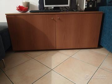 mobiletto in legno