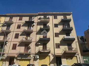 3 LOCALI A PALERMO