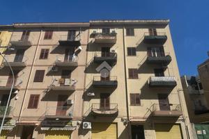 3 LOCALI A PALERMO