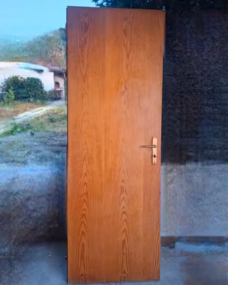 Porte interne in legno massello