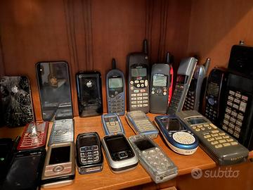 Telefoni cellulari Vintage di varie marche