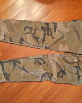 Pantaloni Alviero's mimetici donna con borchie
