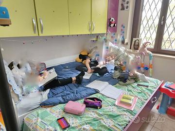 Cameretta da bambina completa.