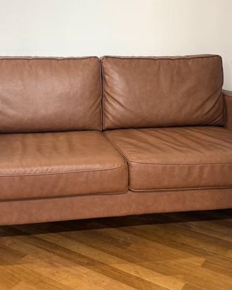 Divano color cammello similpelle 2/3 posti