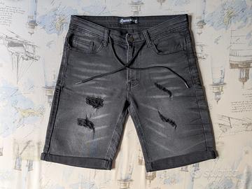 Shorts denim neri Doomsday strappati M