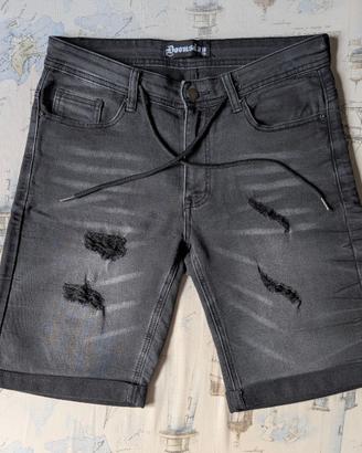 Shorts denim neri Doomsday strappati M