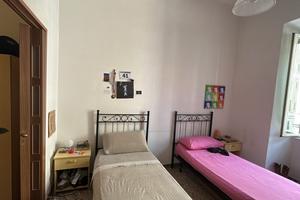 Si affitta camera doppia solo ragazze