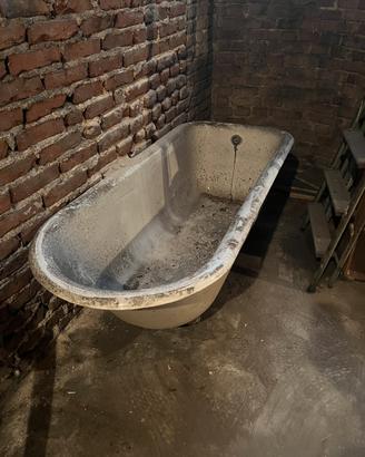 Vasca Ghisa inizio 900