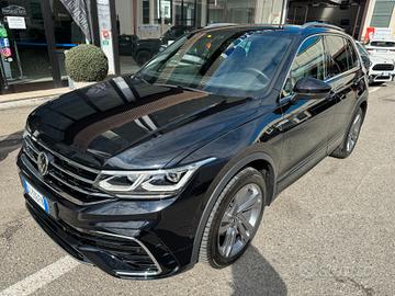 Volkswagen Tiguan 2.0 tdi R-Line 150cv dsg,UNICO P