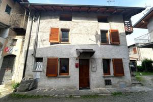 CASA SEMINDIPENDENTE A MORBEGNO