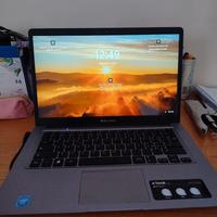 per università é comodissimo leggero e veloce