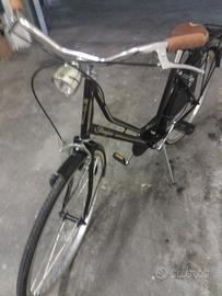 bicicletta donna nera olandesina