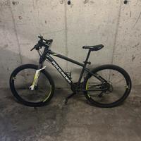 Mountain-Bike RockRider ST520