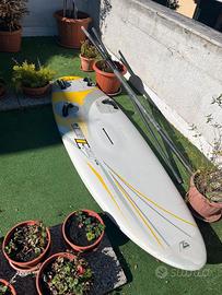 Tavola e attrezzatura Windsurf